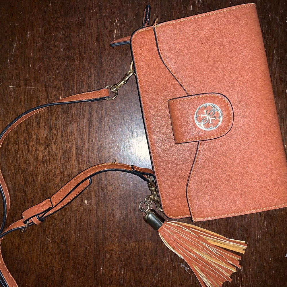 Guess Crossbody